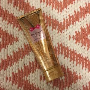 Bath & Body Works NEW lotion